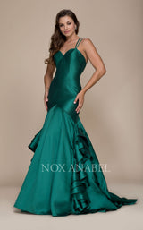 1 of 8 Nox Anabel C034 Dress Green