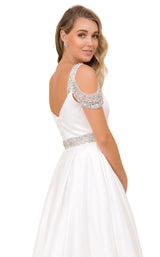 7 of 8 Nox Anabel R224 Dress White